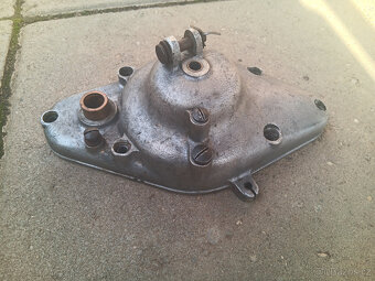 Víko motoru ČZ 175. - 2