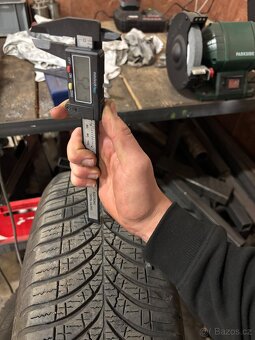 Zimní pneu R15 195/65 - 2