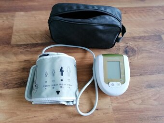 tlakoměr zn. Microlife BP 3AG1, digit. automatický - 2