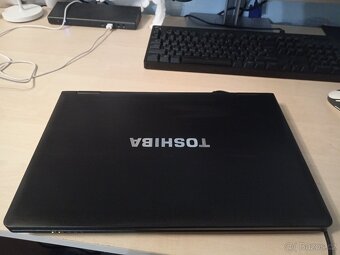 Notebook Toshiba i3 - 2