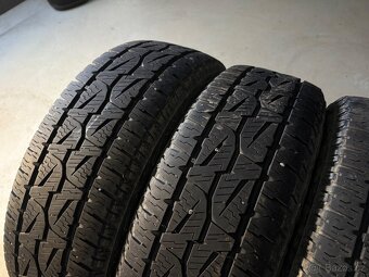 Zimní pneu Bridgestone 215/65R16 - 2