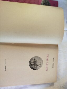 Jules Verne - Zemí šelem - 2