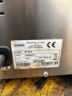 Pec na čtvrtky pizzy - 2