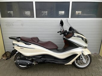 Piaggio X10 125 - 2