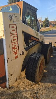 Smykový nakladač bobcat 863H - 2