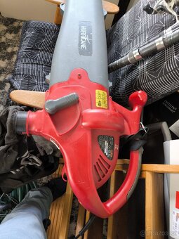 Foukač a vysavacč listí HURarCANE - 2