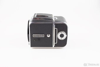 Hasselblad 500C/M chrome telo + WLF + kazeta 120 - 2