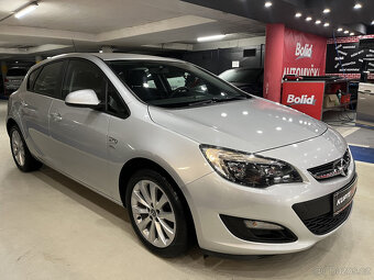 opel astra j  1.4i 103kW 89.000km - 2