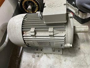 CAG HAIE2 132M-4 - 2