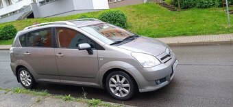 Toyota Corolla Verso 2.2 D-4D, spotřeba 6,3 l, bez investic - 2