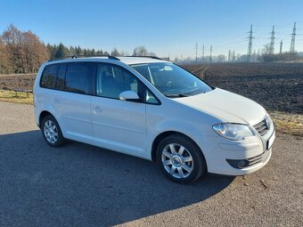 Volkswagen Touran 2.0 tdi, 103 kW, 7 míst, 05/2009 - 2