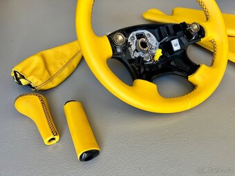 ŠKODA FELICIA FUN: doplňky interiéru obšité pravou kůží - 2