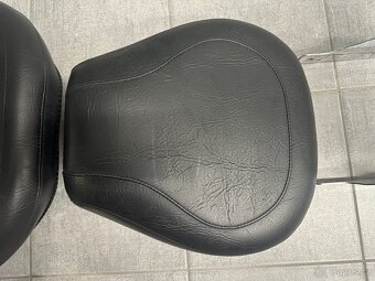 Sedlo Mustang na Harley Davidson Softail EVO - 2