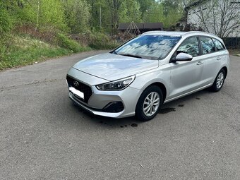 Hyundai i30 Combi 1.6CRDI automat servisováno nová stk - 2