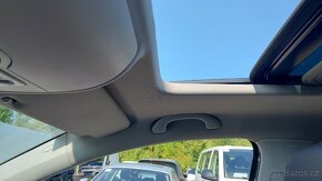 Volkswagen Touran II 2.0 Tdi 103 KW BUFÍK STŘ. OKNO r.2008 - 2