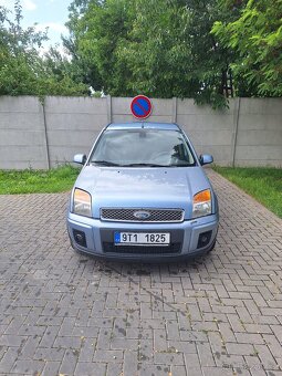 FORD FUSION 1,6TDCI + R.V. 2007 - 2