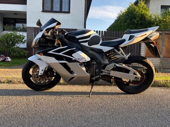 Honda CBR 1000RR 2004 - 2