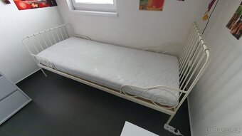 Rostoucí, dětská postel Ikea + 2 rošty a matrace - 2