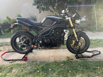 Triumph Speed Triple 1050 - 2