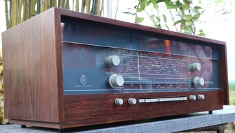 Rádio Bang & Olufsen - Grand Prix Moderne 610 Tube - 2
