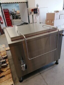 Varný elektrický glycerinový kotel 300l hranatý - 2