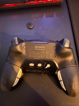 Nacon revolution Unlimited pro controller - 2