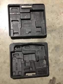 Narex nabíječka - 2