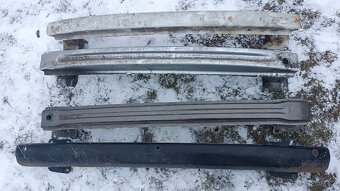 Prodám zadní výztuhy škoda - 2