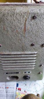 Retro nabíječka 6a12voltů - 2