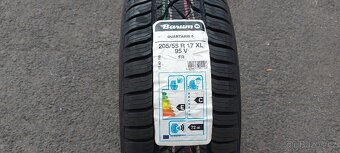 Celoroční pneu 205/55R17 Barum - 2