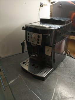 Kávovar De'Longhi Magnifica S - 2