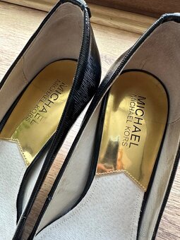 Černé lodičky Michael Kors. - 2