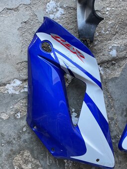 Honda cbr 125r plasty - 2