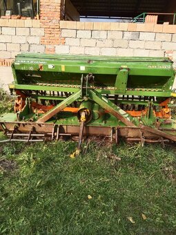 Secí kombinace Amazone - 2