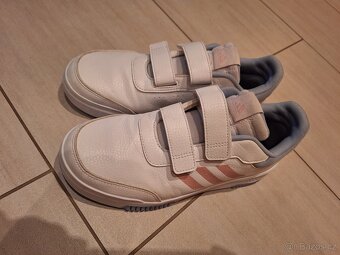 Dívčí boty Adidas vel.38,5 - 2