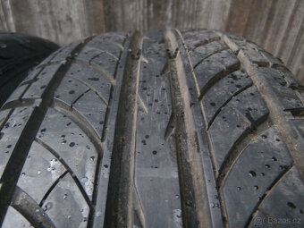Letni pneu 195/65 R15 - 2