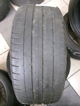 225/35 R19 PIRELLI (3,5-4,5mm) č.15675/b8 - 2
