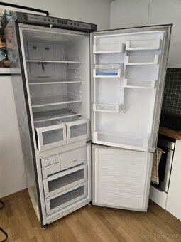 Kombinovaná lednička a mrazák Samsung - volně stojící - 2