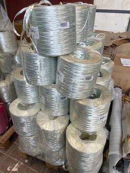 Skelný roving 9,600g/m - 2