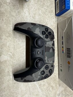 Ovladač PlayStation 5 DualSense a nabíjecí stanice - 2