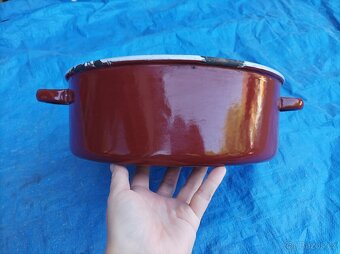 Smaltovaný červenohnědý hrnec, průměr 30 cm - 2
