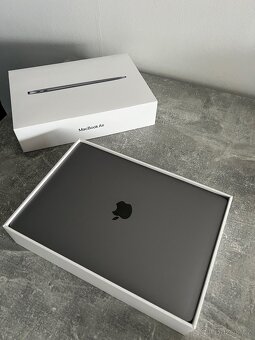 MacBook Air Apple M1 stav nového. Záruka - 2