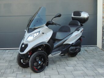 PIAGGIO MP3 500 HPE 2021 ABS ASR ZPÁTEČKA ,,B" řidičák - 2