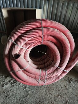 Chranička, trubka neděrovaná. - 2