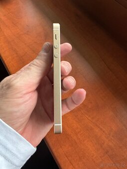 PRODÁM IPHONE SE  16GB - 2