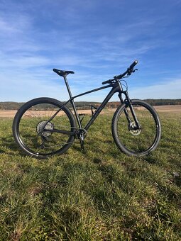 Cube Reaction C:62 2025 – top stav, po servisu - 2