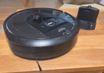 iRobot Roomba i7 - robotický vysavač - 2
