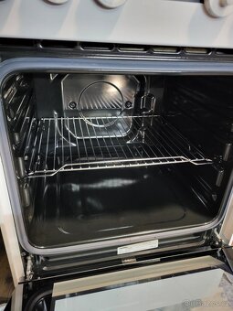 Sklokeramický sporák Mora C110BW - 2