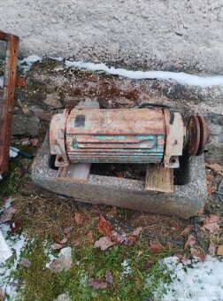 Prodám elektromotor na tři fáze - 2