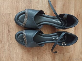 Dámské páskové boty 40 - 2